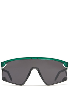 Oakley: Oakley Bxtr metal sunglasses - Mult - men_0 | Luisa Via Roma