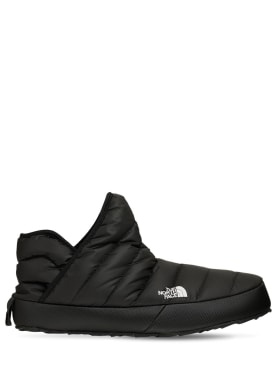 The North Face: Thermoball traction booties - Black - men_0 | Luisa Via Roma