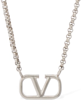 Valentino Garavani: V logo charm long necklace - Palladium - men_0 | Luisa Via Roma