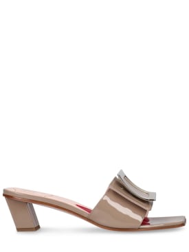 Roger Vivier: 45mm Biki Love patent leather sandals - Taupe - women_0 | Luisa Via Roma