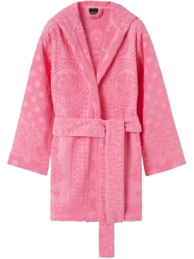 Versace: Versace On Repeat short bathrobe - Flamingo - ecraft_0 | Luisa Via Roma