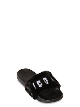 dsquared2 flip flops sale