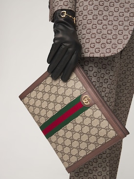 gucci zip pouch