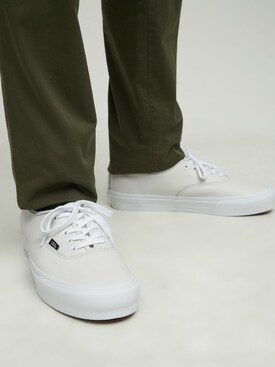 vans triple white authentic