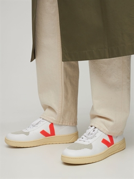 veja v12 orange