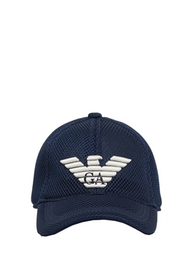 Embossed logo mesh baseball hat 