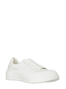 Alexander McQueen - Leahter sneakers - White | Luisaviaroma