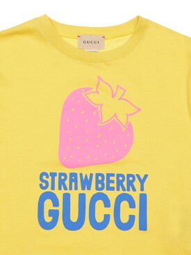 gucci shirt with strawberry