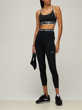 Nike - Logo padded sports bra - Black 
