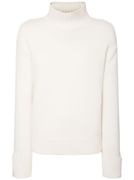 white thick turtleneck