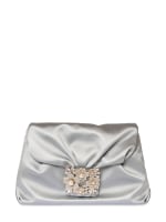 【Roger Vivier】RV ブーケ ドレープ サテン クラッチ☆関税込 Roger Vivier】RV ブーケ ドレープ サテン クラッチ☆関税込