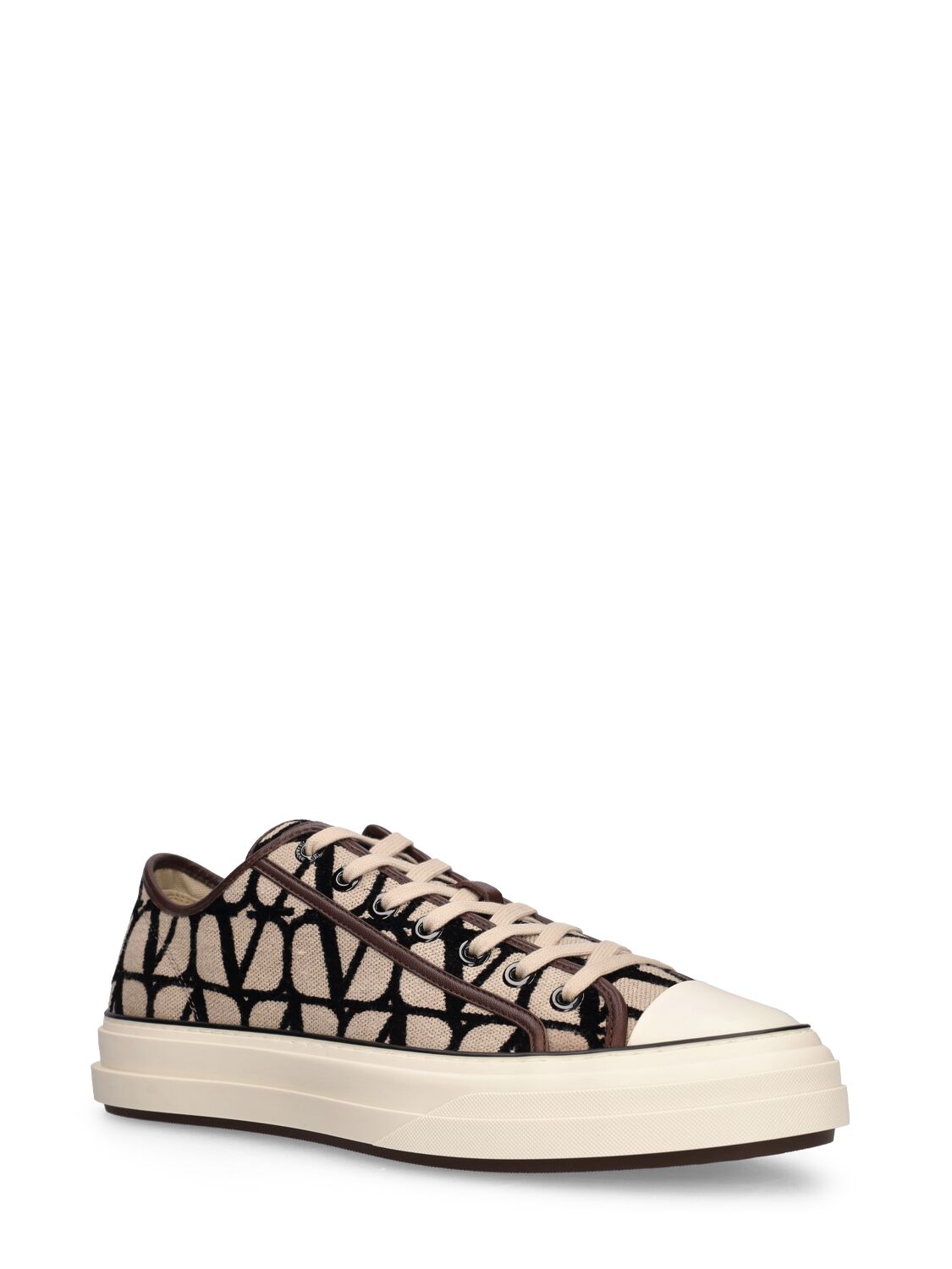Shop Valentino Toile Iconographe Low Top Sneakers In Beige,black