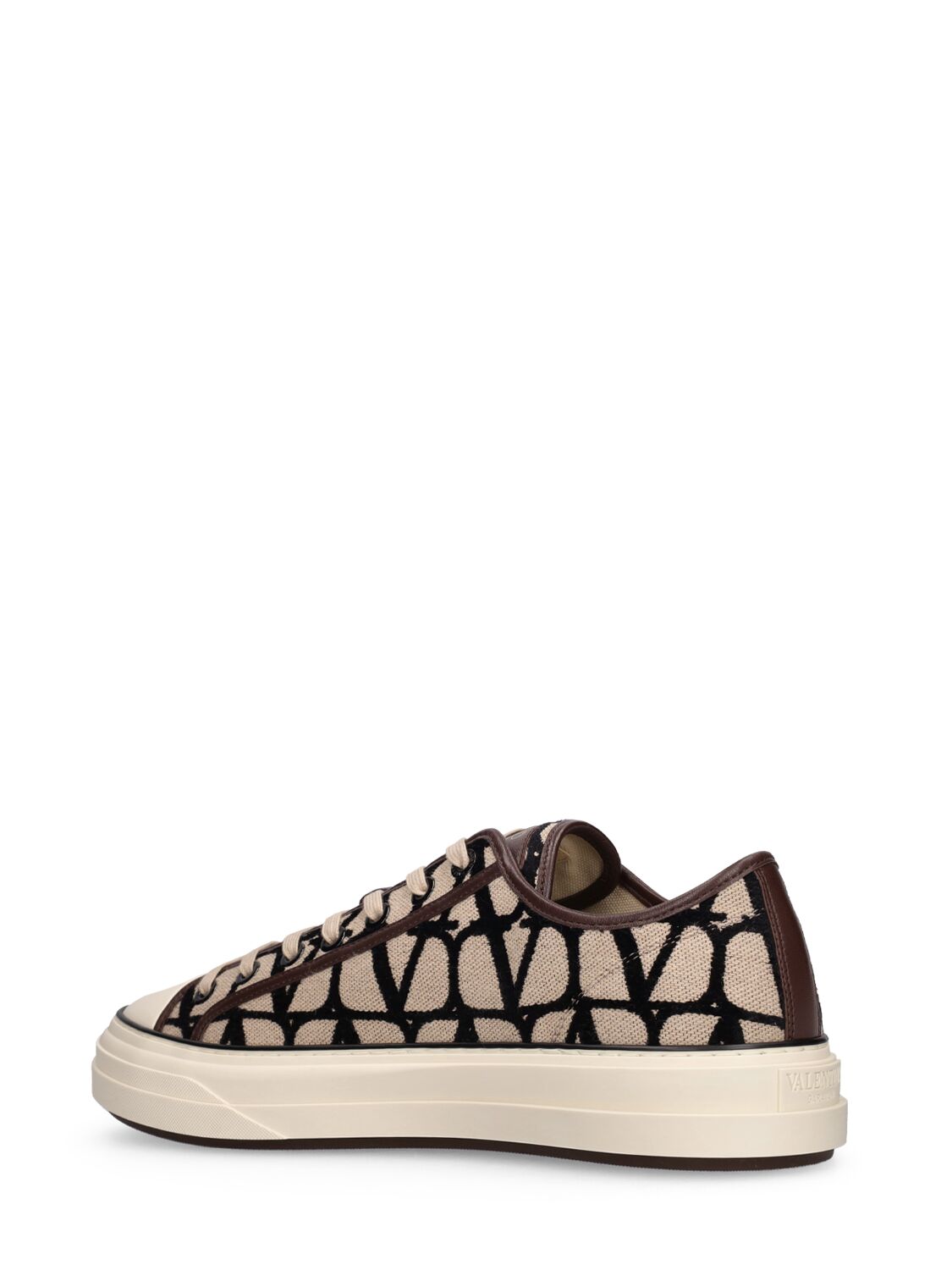 Shop Valentino Toile Iconographe Low Top Sneakers In Beige,black