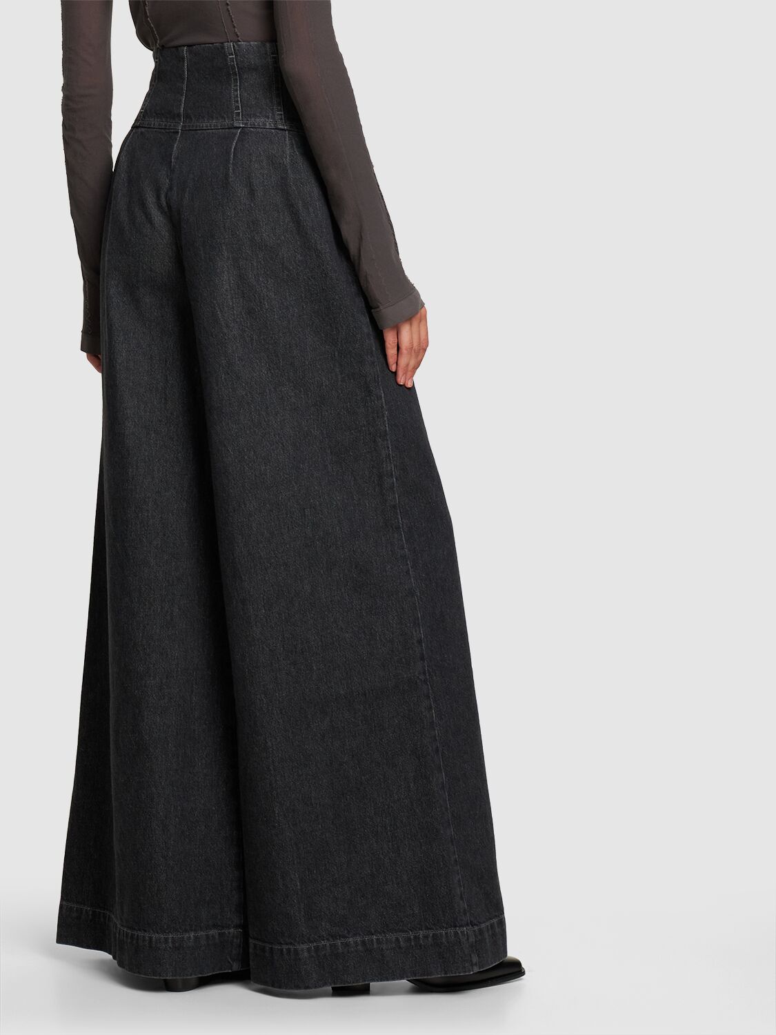Shop Bite Studios Girdle Organic Cotton Denim Jeans In Grey