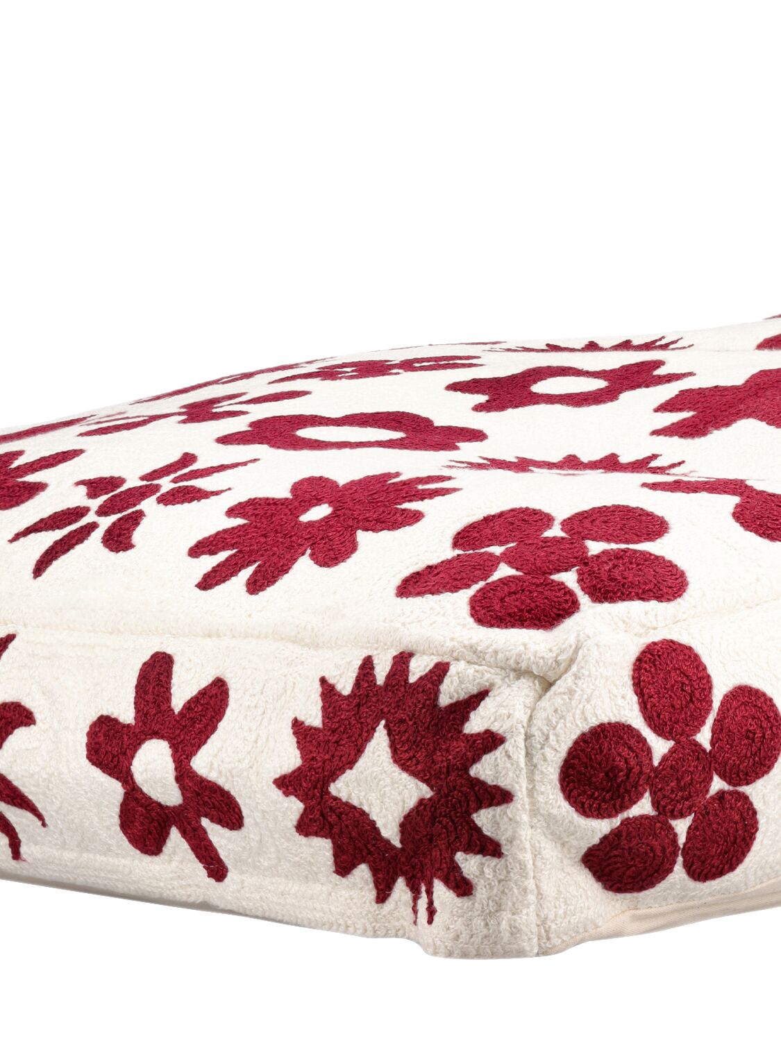 Shop Dusen Dusen Wingdings Embroidered Dog Bed In White