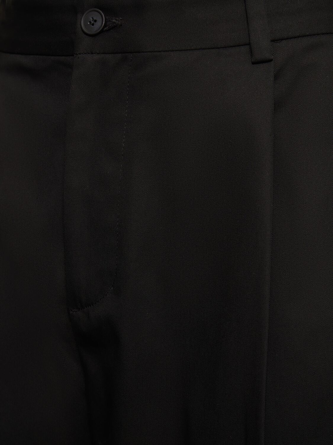 Shop Maison Kitsuné Cropped Pleated Cotton Chino Pants In Black