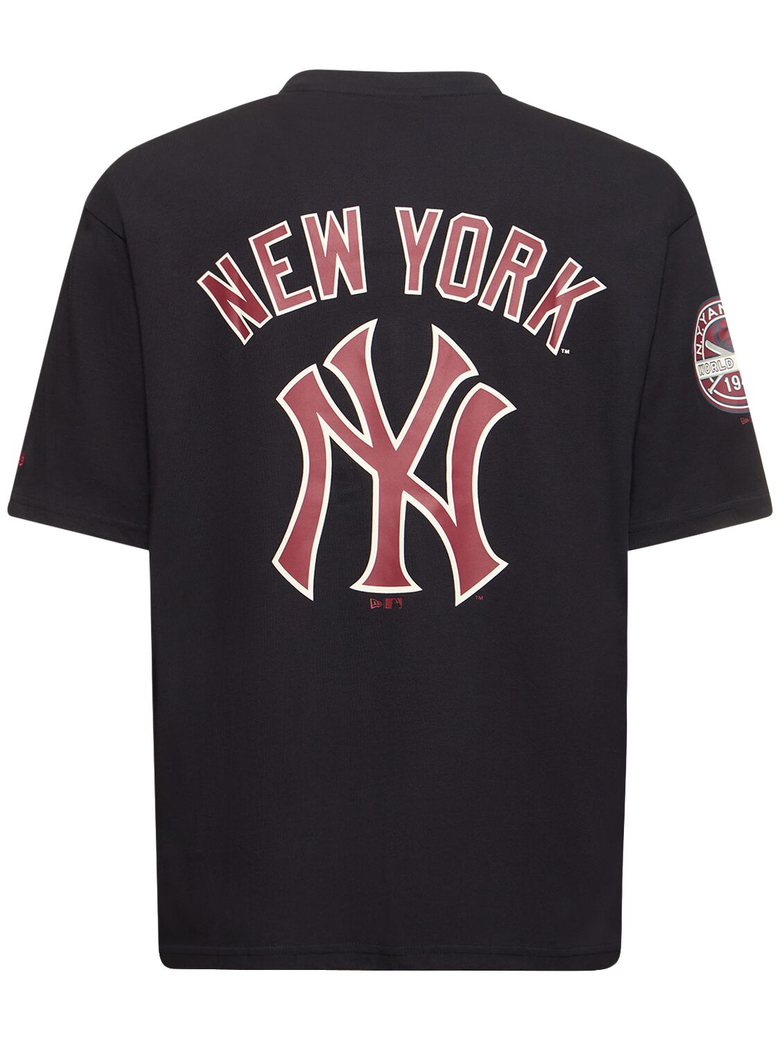 New era MLB New York Yankees Big Logo Oversized Short Sleeve T-Shirt