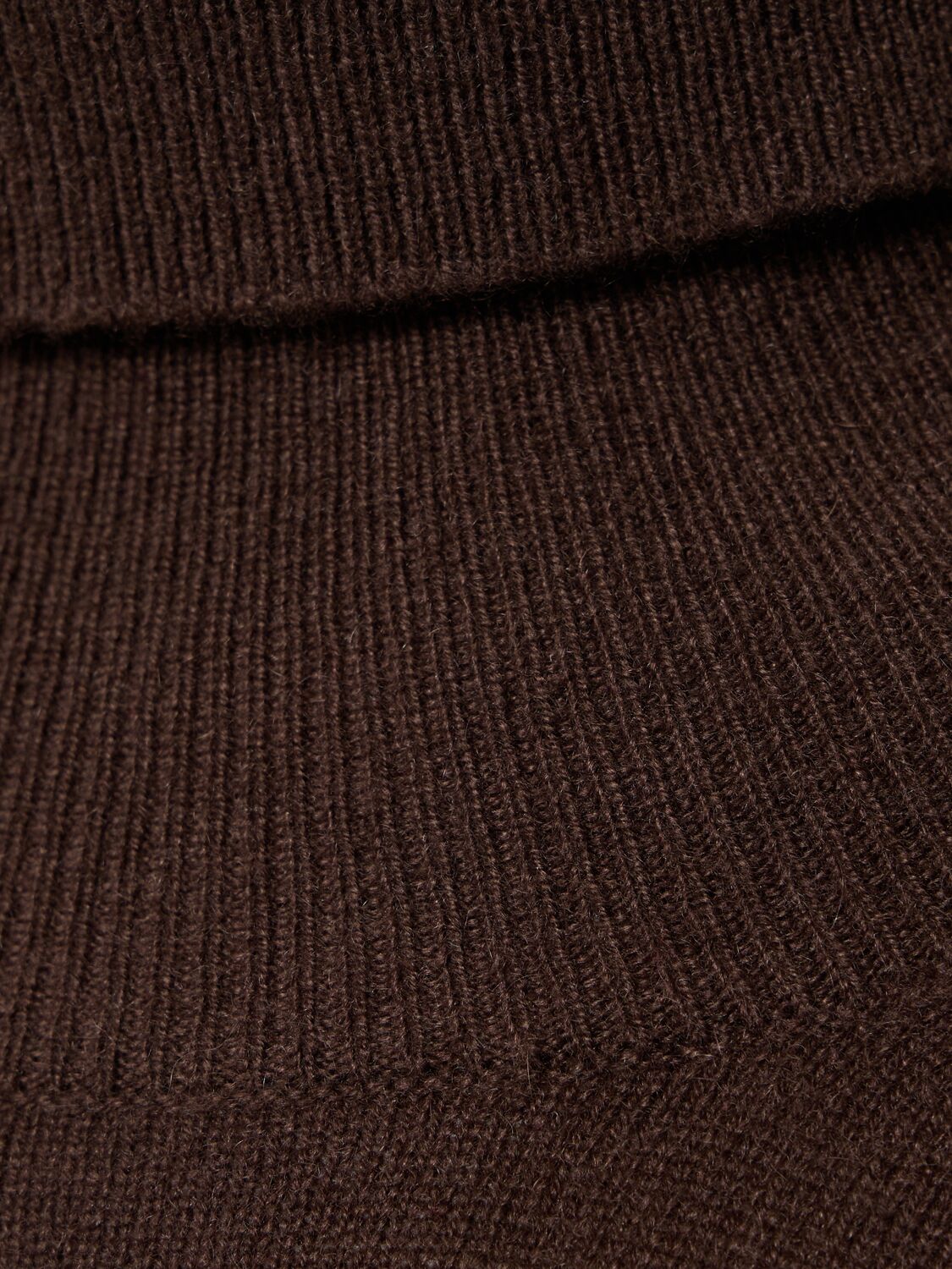Shop Totême Cashmere Turtleneck Sweater In 브라운