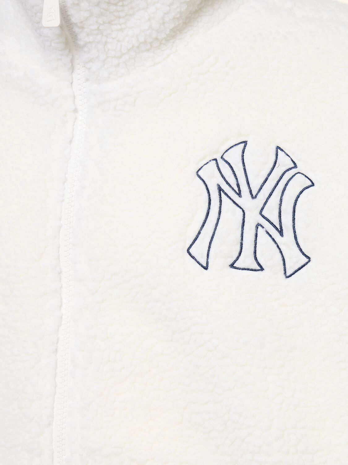 Shop New Era Mlb Ny Yankees Tech Sherpa Jacket In White,black
