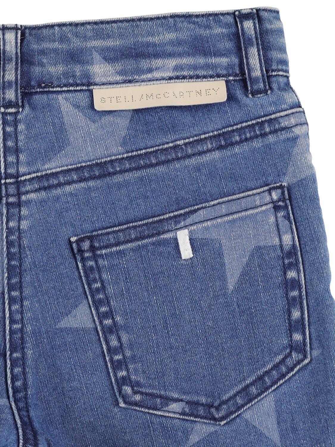 Shop Stella Mccartney Printed Organic Denim Shorts In Blau