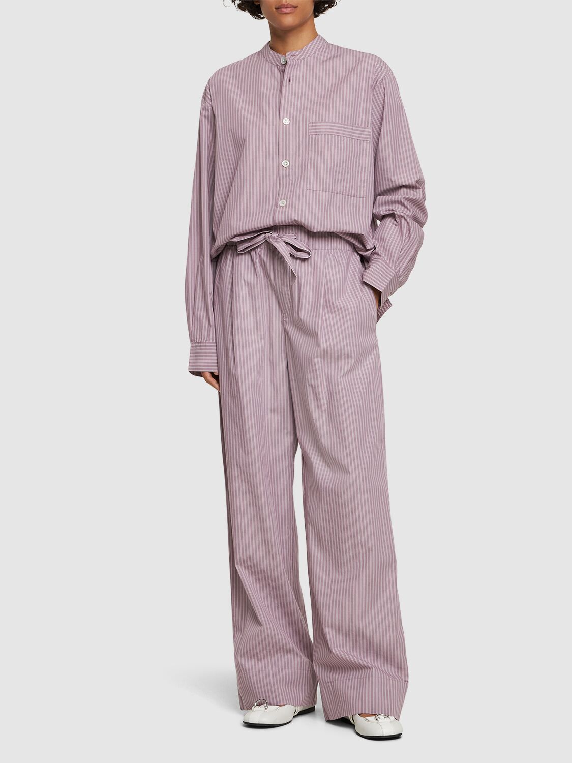 Shop Birkenstock Tekla Pleated Cotton Pants In Purple
