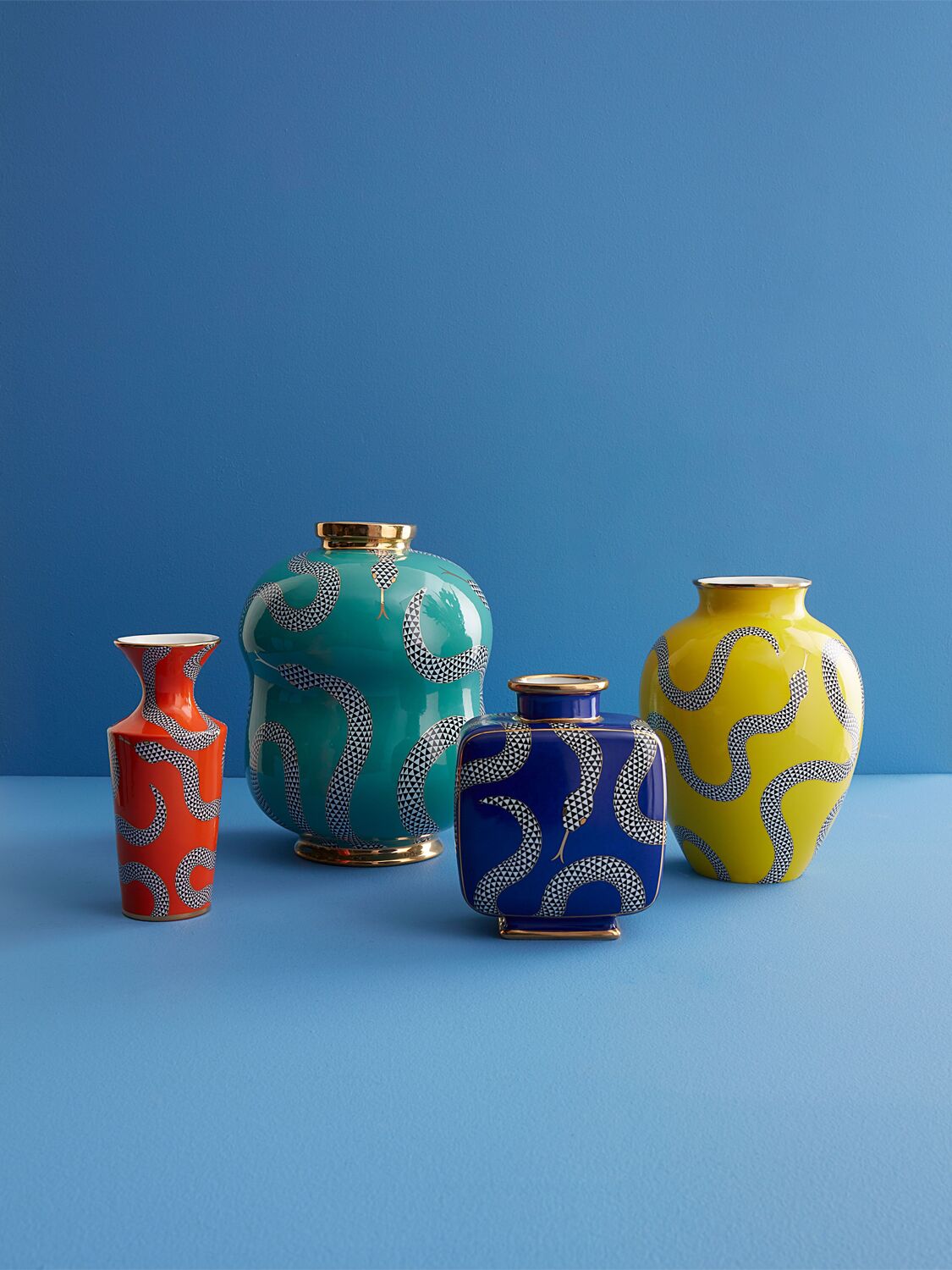 JONATHAN ADLER 強個性な花瓶のデザインをインテリアのポイントに