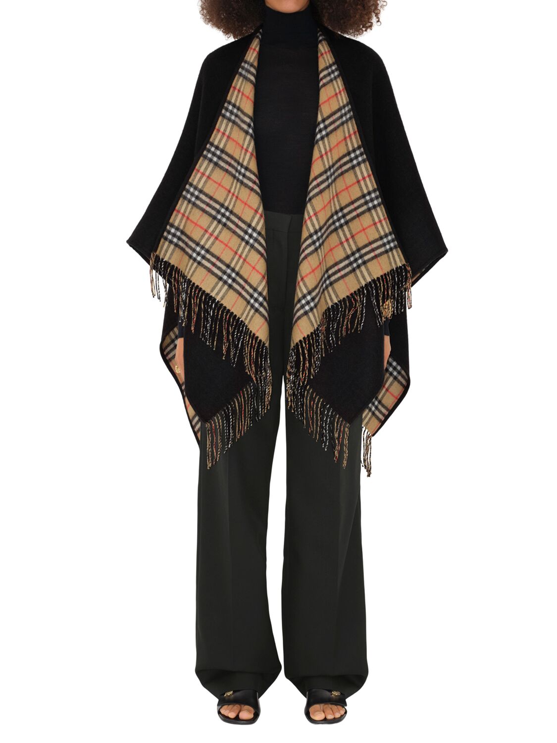 Shop Burberry Reversible Check Wool Cape In Schwarz