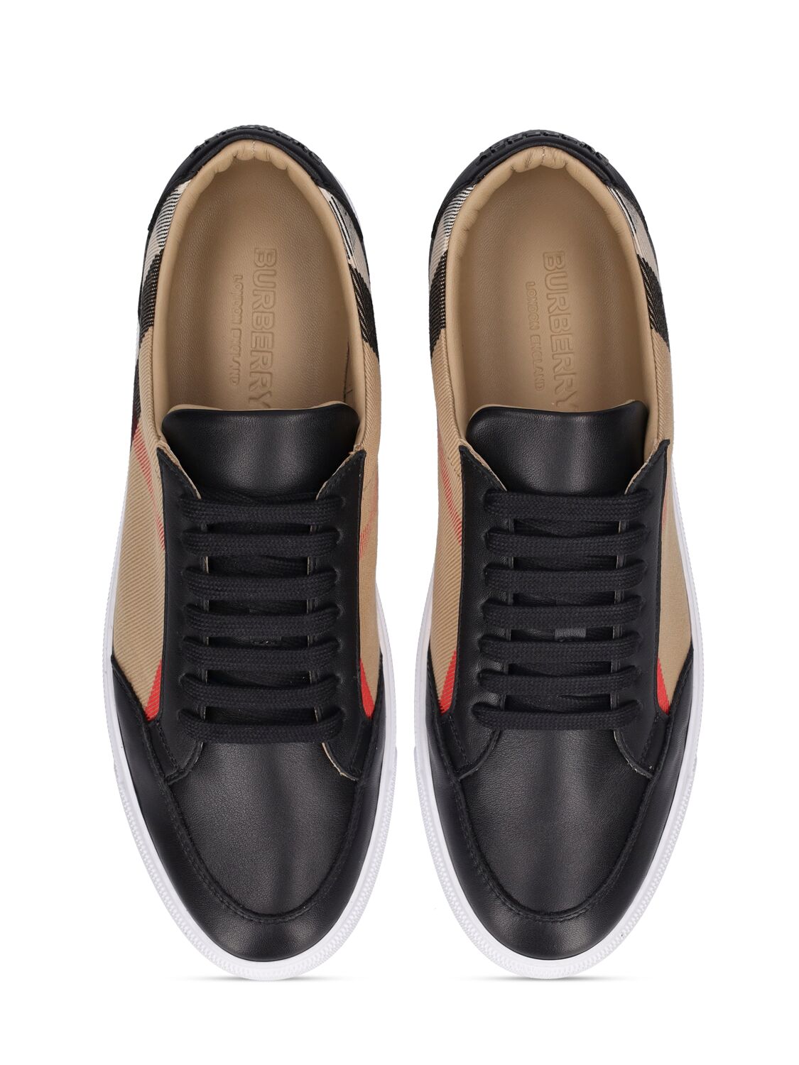 Shop Burberry Lf New Salmond Leather Sneakers In Schwarz,multi