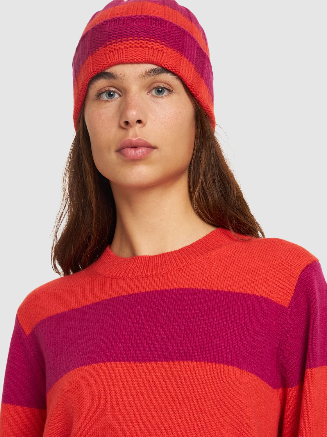 Shop Guest In Residence The Rib Stripe Cashmere Hat In Fuchsia,red