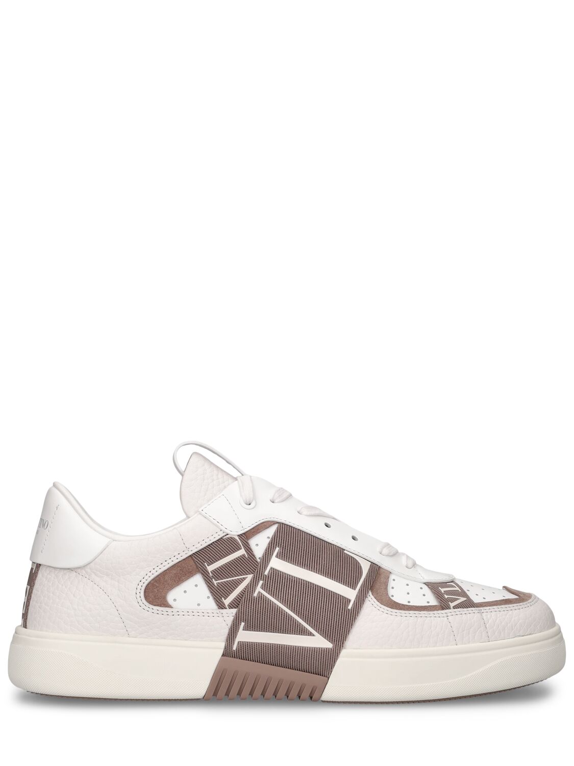 Shop Valentino Vl7n Leather Low Top Sneakers In White,clay