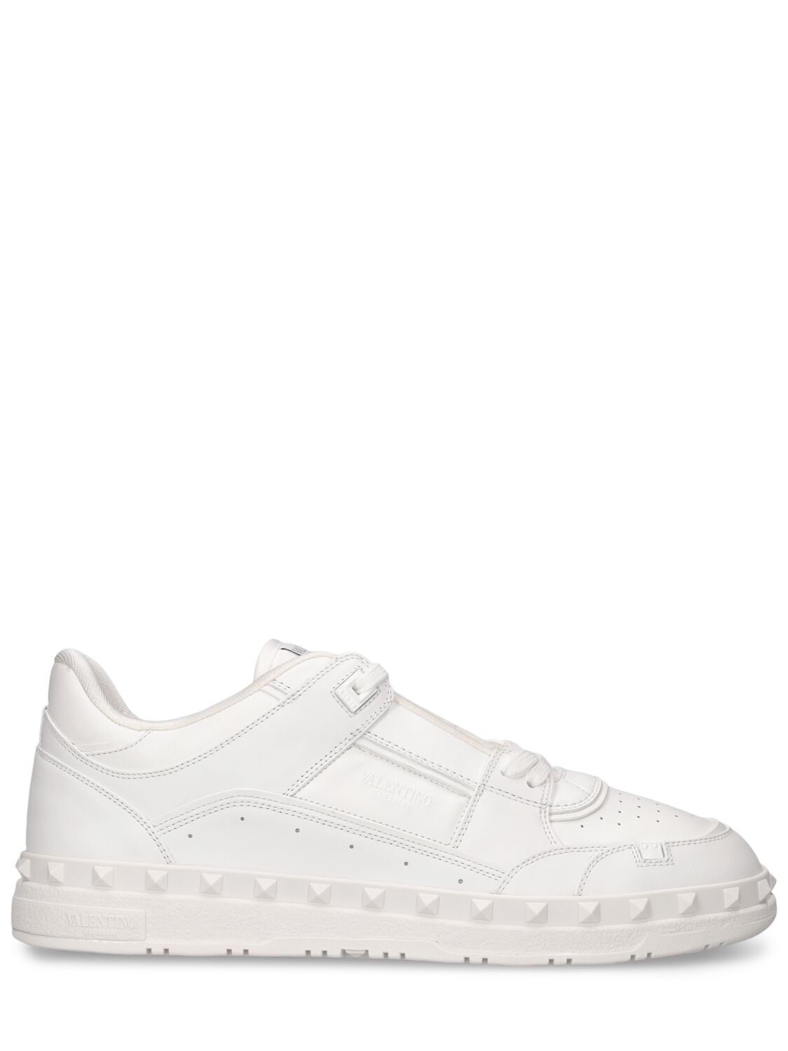 Freedots Leather Low Top Sneakers