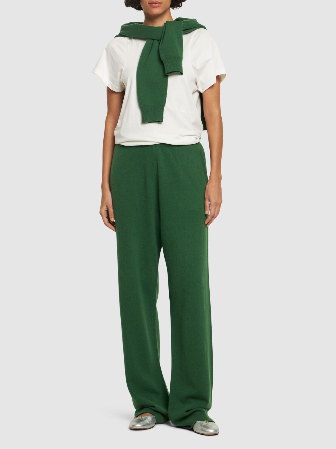 Shop Extreme Cashmere Rush Knitted Cashmere Blend Pants In Green