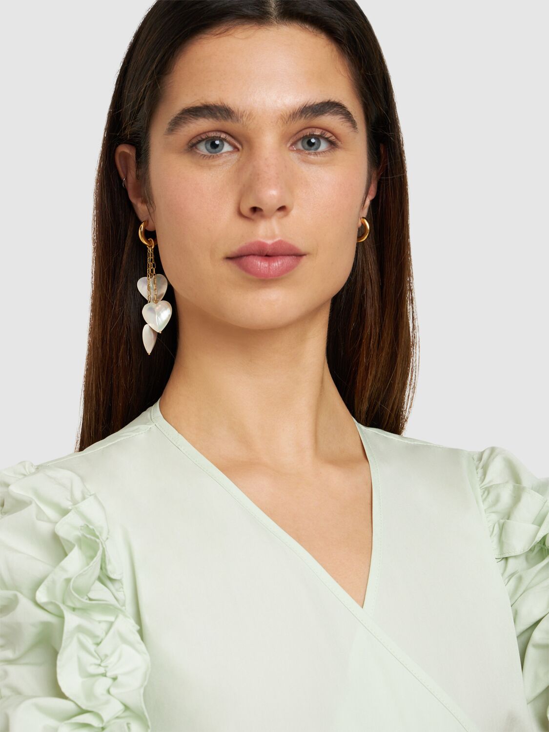 Shop Timeless Pearly Ring & Hearts Mismatched Earrings In Weiss,gold