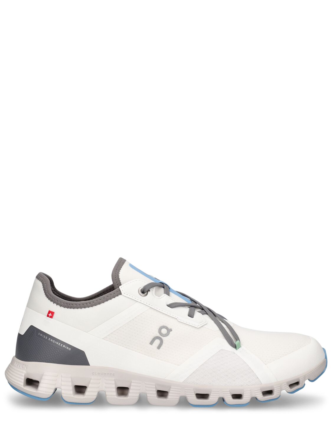 On Cloud X 3 Ad Trainers In Undyed,white
