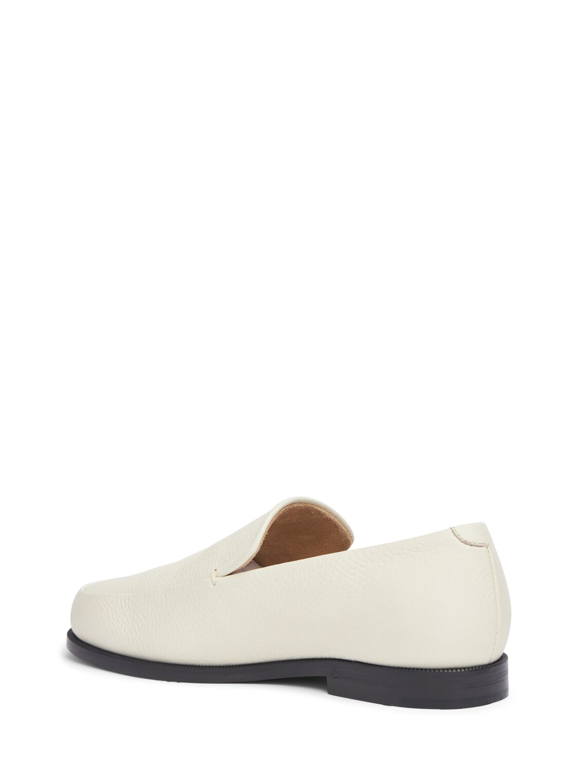 Shop Khaite 10mm Alessio Leather Loafers In Cream