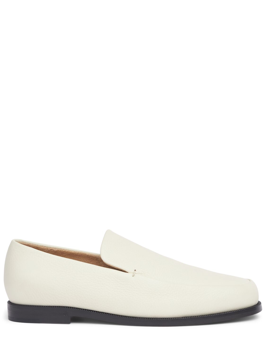 Shop Khaite 10mm Alessio Leather Loafers In Cream