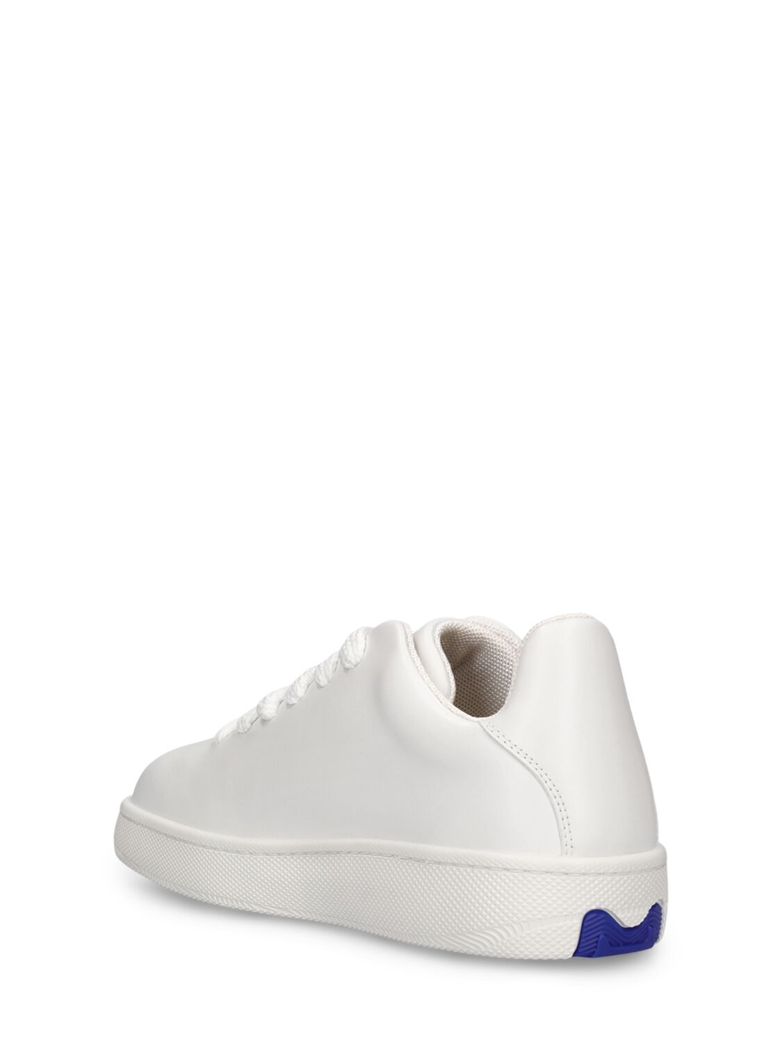 Shop Burberry Lf W62 Leather Sneakers In Weiss