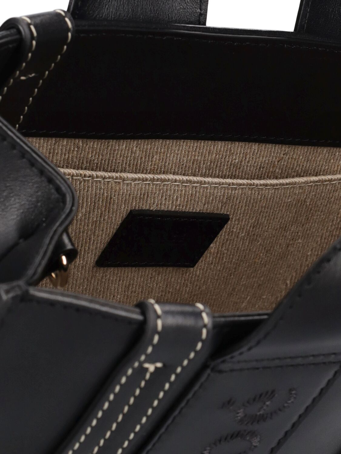 Shop Chloé Small Woody Leather Tote Bag In Black