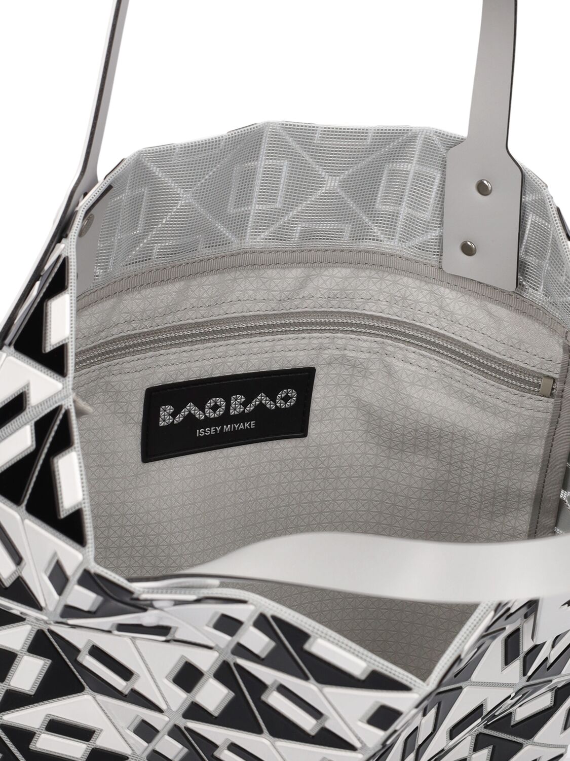 Coonect Shoulder Bag