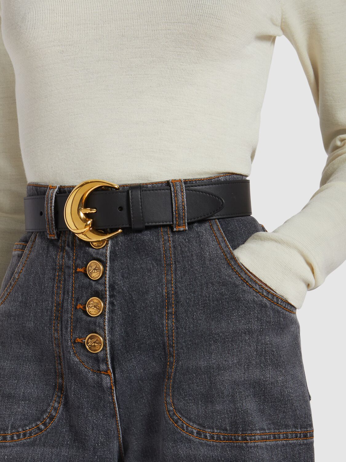 Shop Etro Paisley Buckle Leather Belt In 黑色