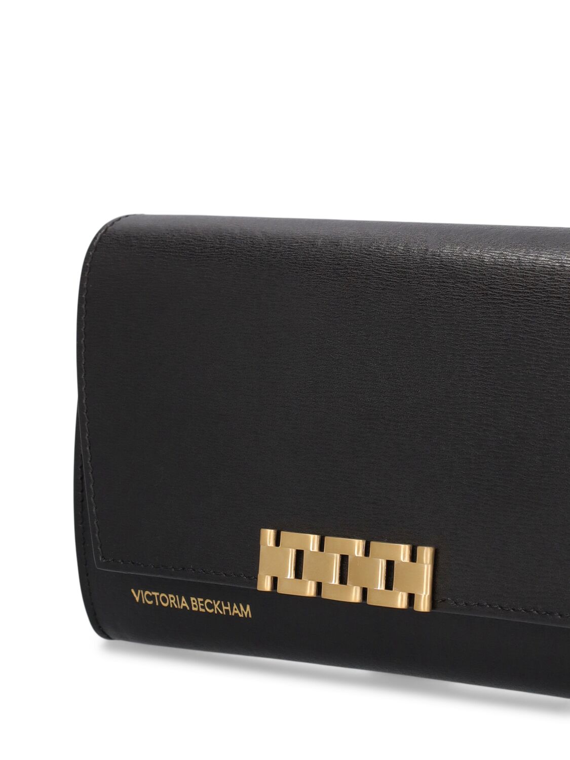 Shop Victoria Beckham Leather Wallet W/chain In 黑色