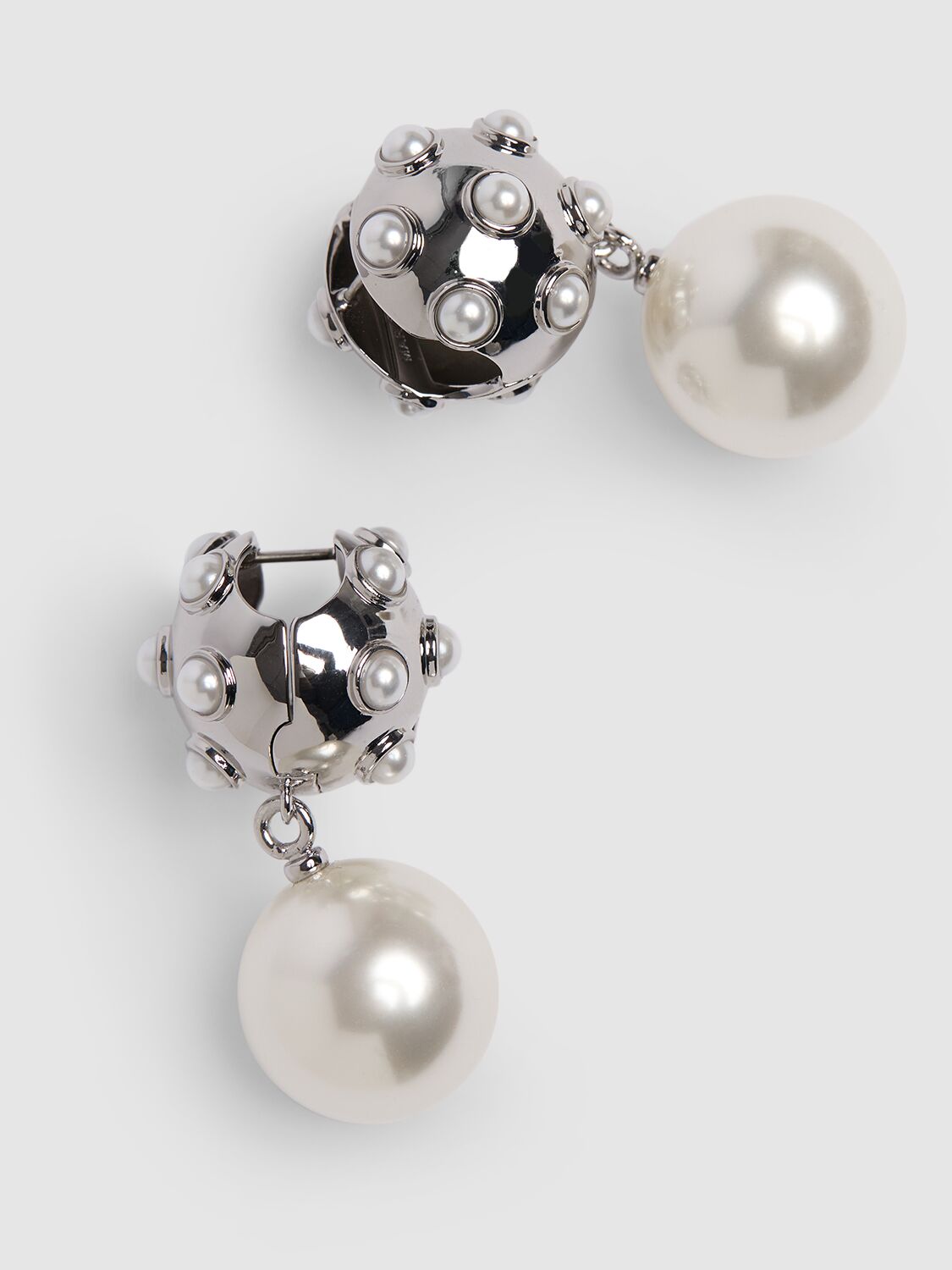 Shop Marc Jacobs Dot Faux Pearl Drop Earrings In White,silver
