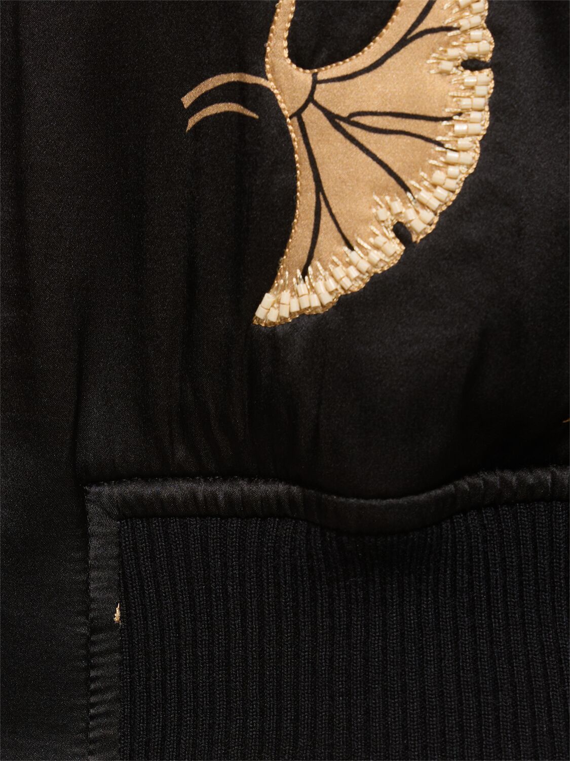Dries Van Noten Fluid Silk Blend Satin Printed Jacket In 多色/黑色