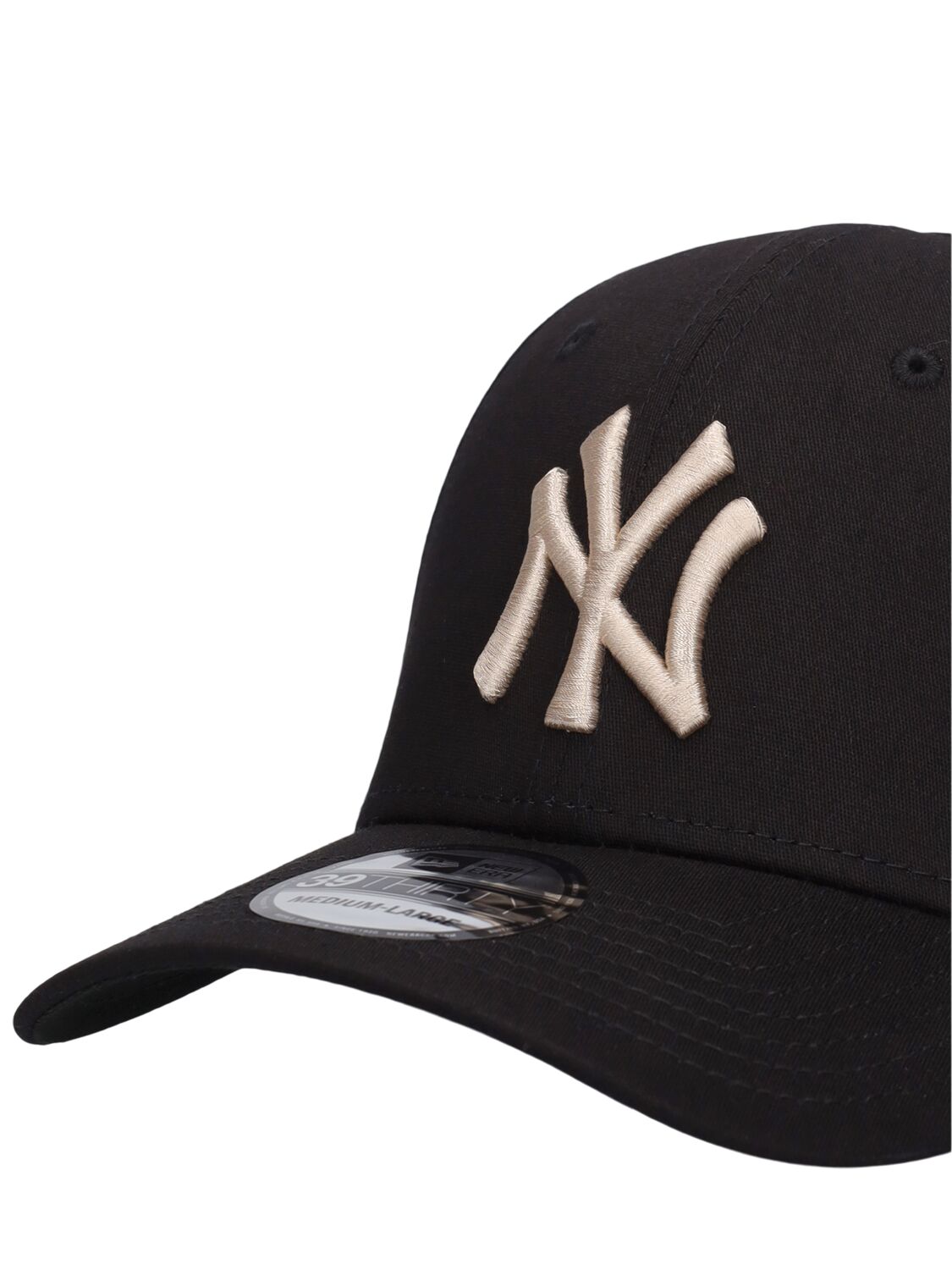 Shop New Era Ny Yankees 39thirty Cotton Cap In Black,beige