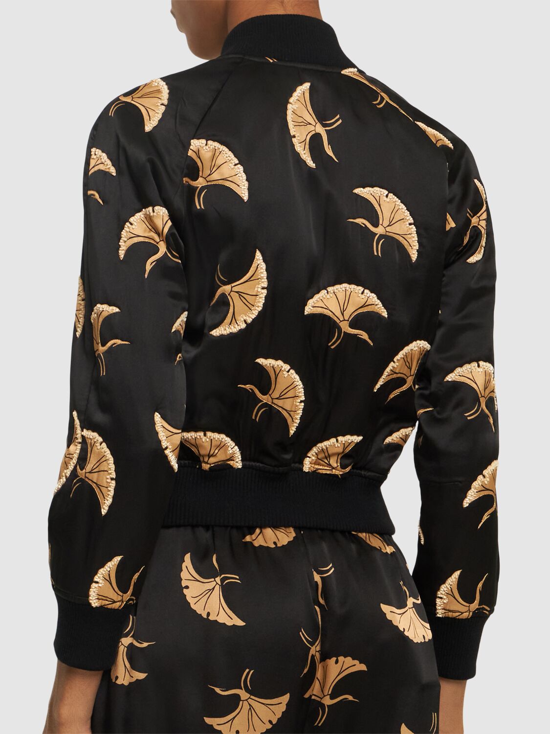 Dries Van Noten Fluid Silk Blend Satin Printed Jacket In 多色/黑色