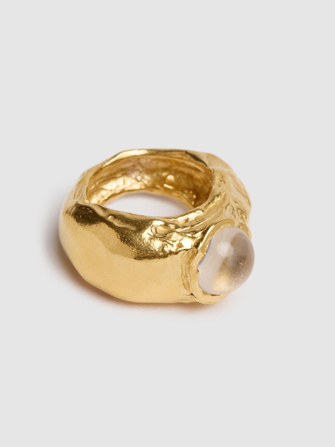 Shop Simuero Fruto Agua Chunky Ring In Gold