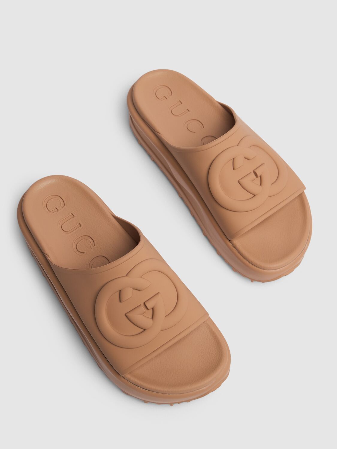 Shop Gucci 42mm Interlocking G Rubber Sandals In Vintage Camel