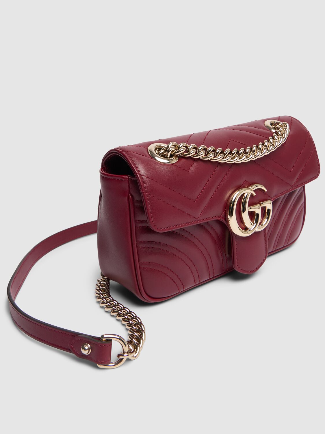 Shop Gucci Gg Marmont Leather Shoulder Bag In Rosso Ancora