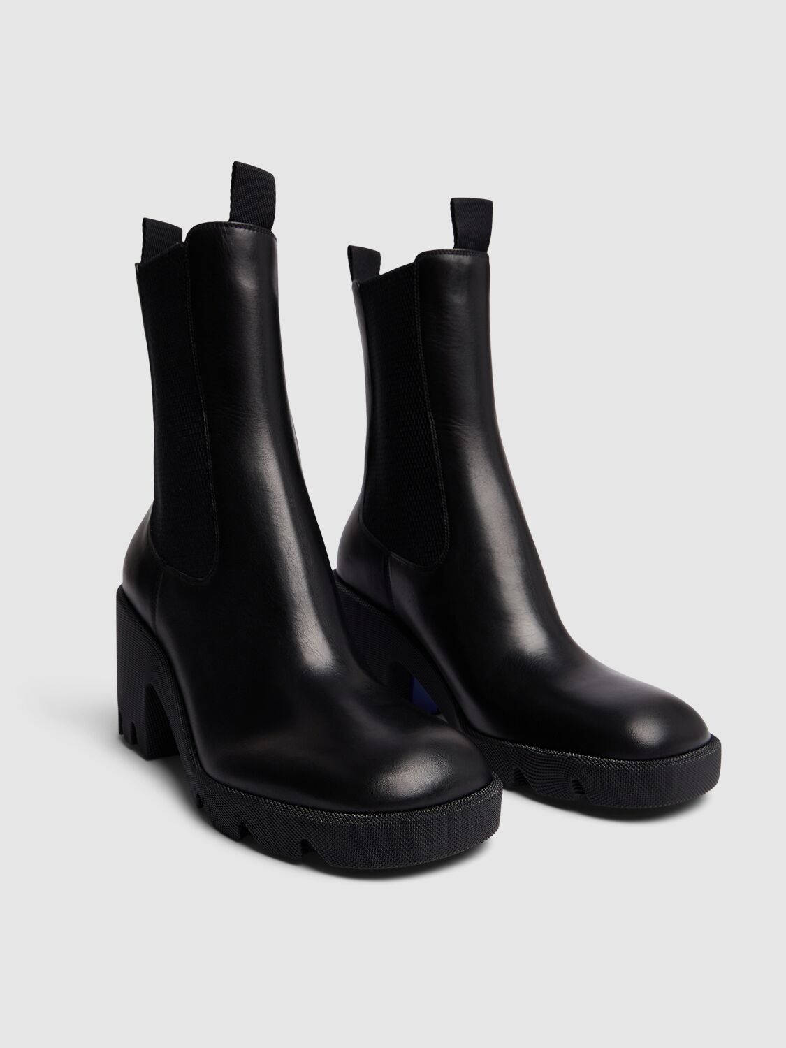 Shop Burberry 85mm Lf Stride Leather Chelsea Boots In Black