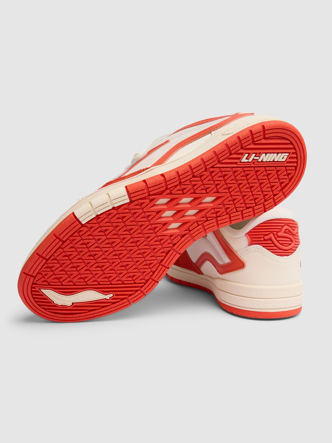 Shop Li-ning Wave Pro S Sneakers In Egg Shell,poinc